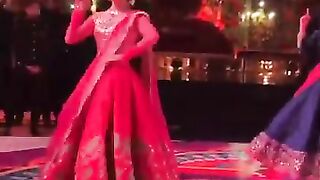Sangeet Performance on Lehenga Song