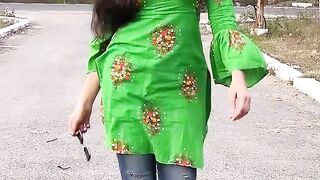 Stylish girl, styles, style, green shirt, blue jeans, dashing, fashion, trending videos, viral, TikTok videos, Model girl, febspot videos,