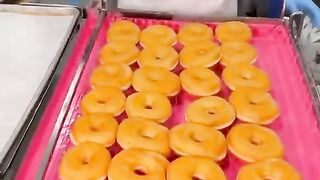 Real Life HOMER SIMPSON Donuts (Las Vegas)