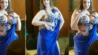 New belly dance saxy video _Kusu_Kusu_Song_Ft_Zahrah_S_Khan_
