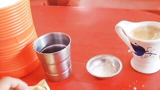 Chay enjay krty hoay in qutia hol plz like my video