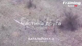 Pejuang Ukraina Menangkap Tentara Bayaran "Wagner" yang Terluka dan Dinaikan ke dalam Bak Mobil