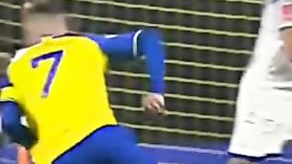 شاهد رونالدو ماذا فعل في لاعب التعاون دمرة ????????