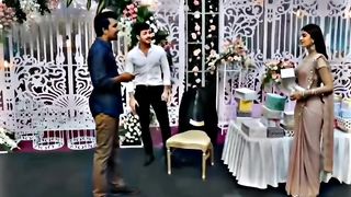 Mujhe larki se pyar ho gi he