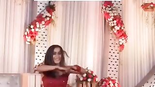 Brides sister viral dance dance wedding shorts trending viral choreography sister