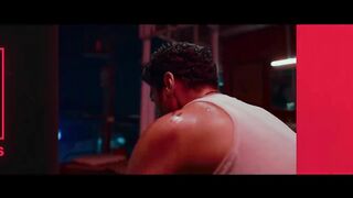 GUMRAAH (Teaser) Aditya Roy Kapur, Mrunal Thakur