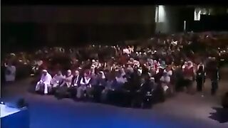 ایک پاکستانی قاری کی امام کعبہ کی آواز اور انداز میں تلاوت ،ا