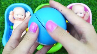 ASMR Satisfying - Color 3 BathTub Mixing Rainbow Candy with Baby