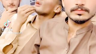 کنواروں کی ٹینس  ۔۔۔؟