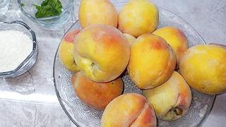 fresh peach juice