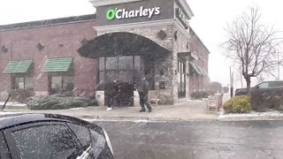 America Mein March K Month Mein B Snow Fall K Choty Choty Tufan