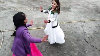 Best dancing on Afghan song.