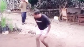 Hahahah Panik gitu
