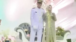 BIKIN NANGIS SATU GEDUNG....