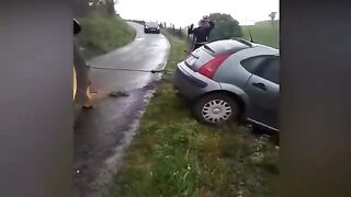 THE BIGGEST IDIOTS AT WORK! FUNNY FALLS
