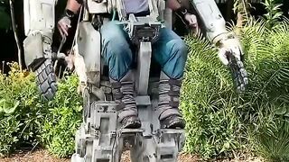 street performer ~ robot. Video 2023
