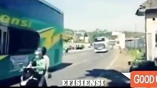NAMA-NAMA BUS