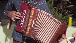 Esse é o forró pé de Serra do Nordeste Brasileiro
