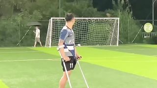 One lag behind the scenes of courage