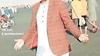 Larki bari anjani ha