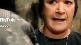 تريقه الفنانه هدى سلطان???????????? على مضغ البان #آية_السيسي????????#الاميرة_ايمان