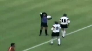 Who is this goalkeeper?!!