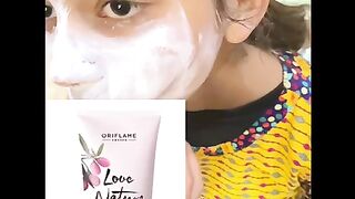 LOVE NATURE Soothing Mask with Organic Oat & Goji Berry