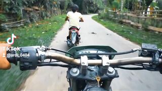 NAIK MOTOR SAMBIL NGE VLOG
