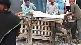 Hindu rasam, Funny video, Funny videos, zaman park situtation, zaman park, imran khan, police operation at zaman park