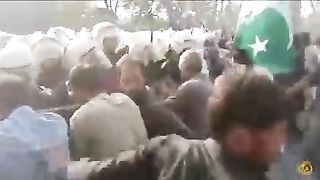 Arshad shaheed namaz janaza,Funny video, Funny videos, zaman park situtation, zaman park, imran khan, police operation at zaman park 7