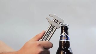 A powerful grip gadget