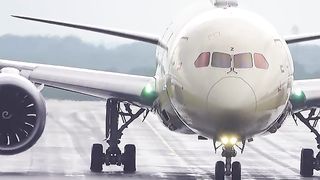 WET Dreamliner 787 Departure! LOUD Takeoff