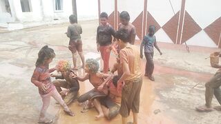 holi video