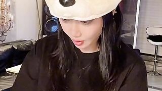 Cute Korean Girl
