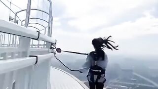 What a strong girl