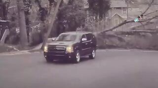 Good job these guys had a dashcam...????????
