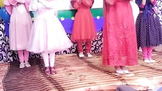 My lil girls performance on 'Lab PE ati"