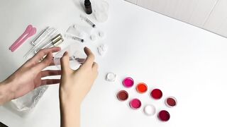 DIY LIP GLOSS MAKING KIT