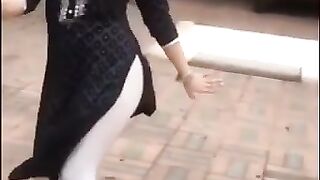 jaly_chahy_sara_zmana_hot_gril_tiktok_dance_video_pasha_