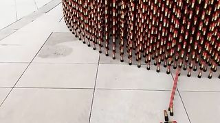 Trying the domino effect with thousands of lipsticks