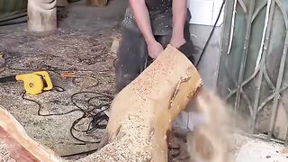 Woodcarving a big eagle