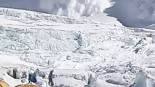 Everest Avalanche
