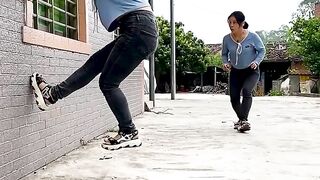 This girl got some insane magic skills