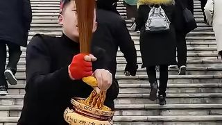 This man makes a tree out of gold strings