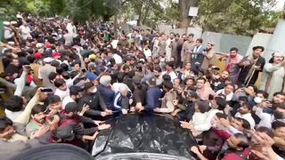عمران حان کا زمان پارک سے لاہور ہائیکورٹ میں روانگی