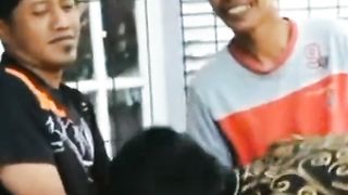 MUNGKINKAH ADA BADUT POLITIK