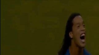Ronaldinho skills