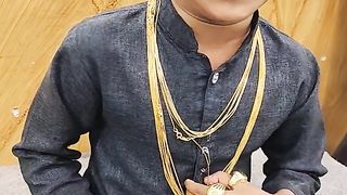 Kid is singing kaly jay libas di shaoqenyn kuri