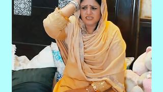 لڑکی نے کھڑکی سے چھلانگ لگا ???? wait for end ????