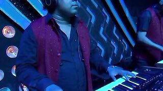 Indian idol season 13 |Senjuti Das performance